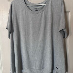 Nike Short Sleeve Tee in Light Gray